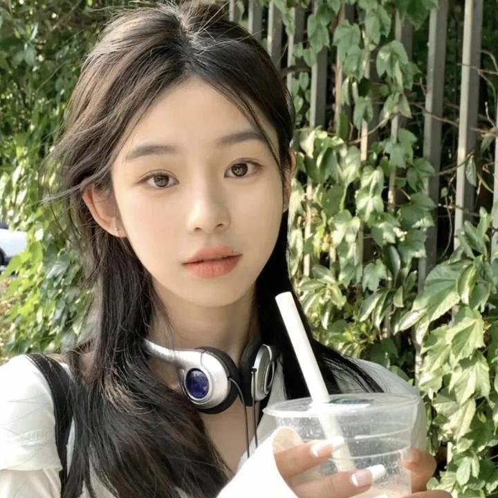 僵尸脱衣舞娘